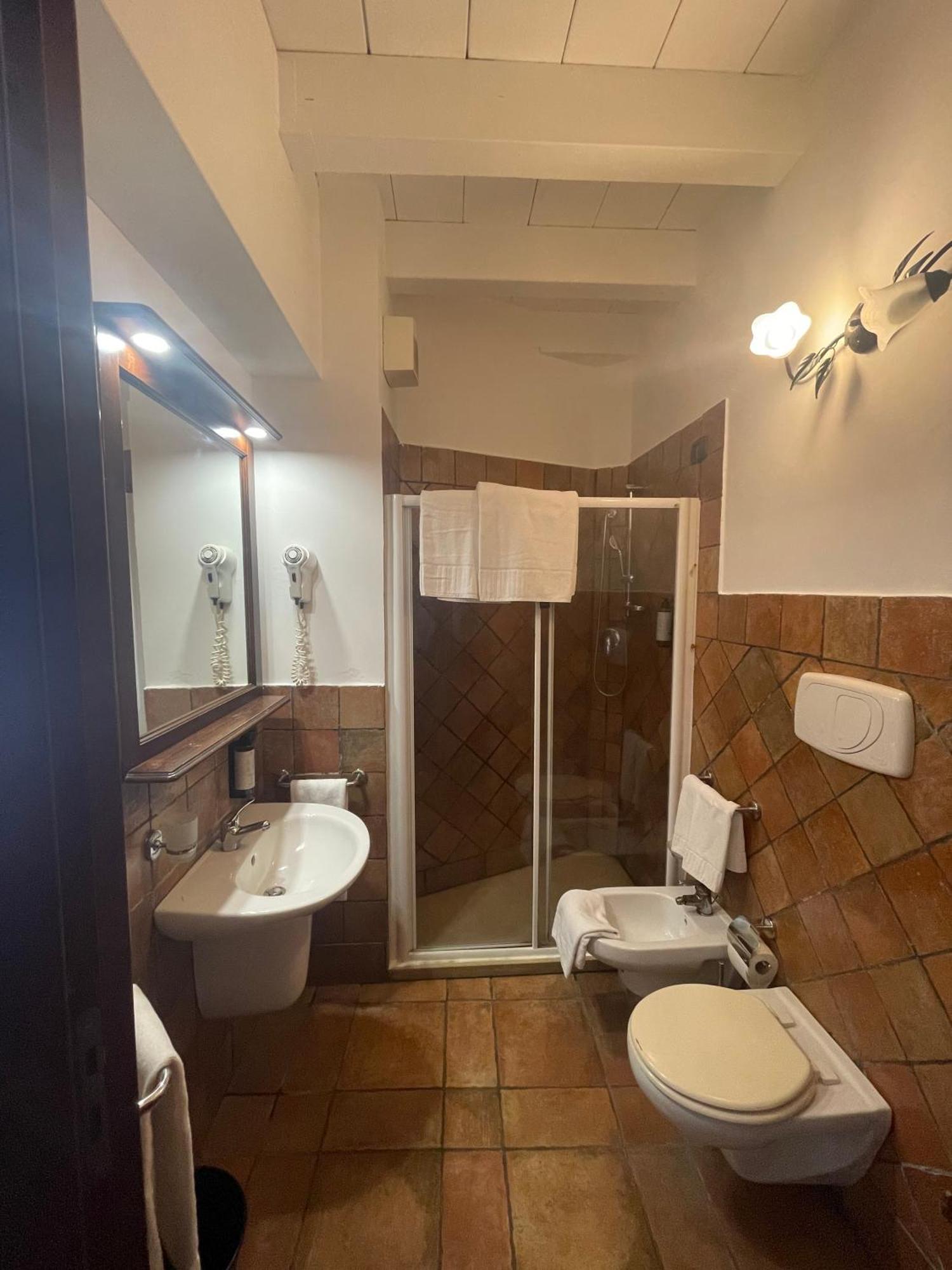 Hotel Capomulini 3 Stelle Acireale Eksteriør bilde