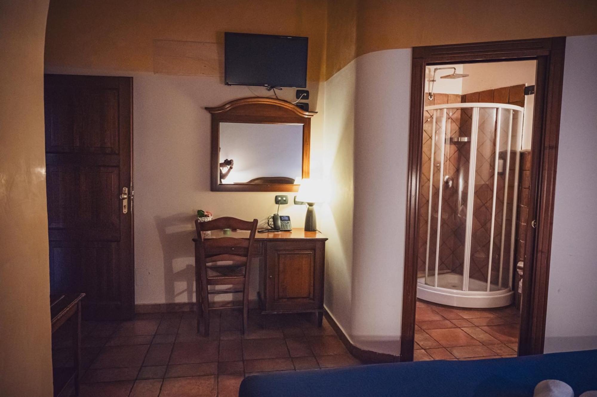 Hotel Capomulini 3 Stelle Acireale Eksteriør bilde